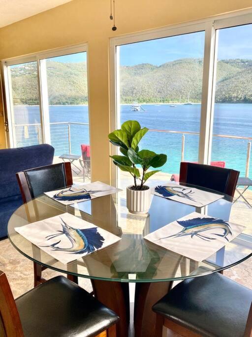Sailfish Villa Luxury Beachfront Estate Magens Bay Cruz Bay Exterior foto
